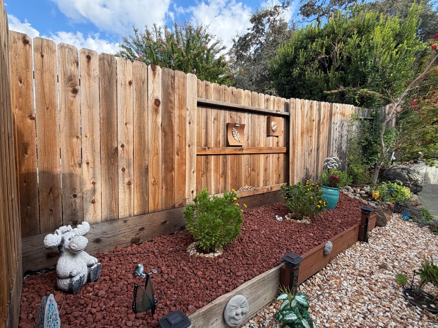 Weathered backyard fence in Rocklin, California before staining